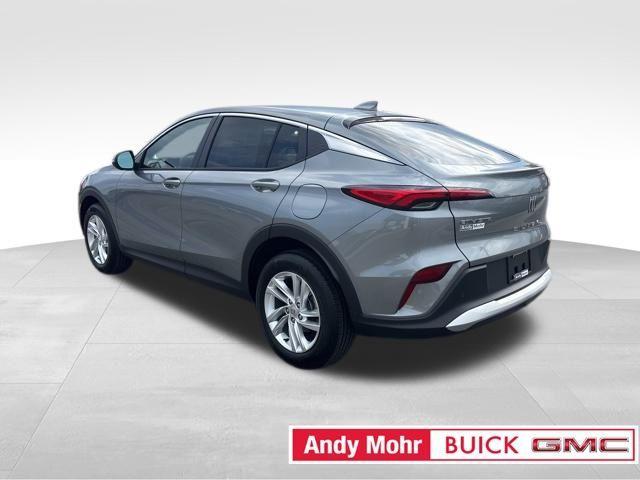 new 2025 Buick Envista car, priced at $22,871