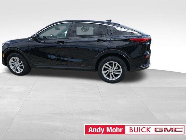 new 2025 Buick Envista car, priced at $24,072