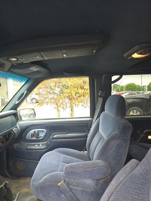 used 1999 GMC Yukon car, priced at $5,500