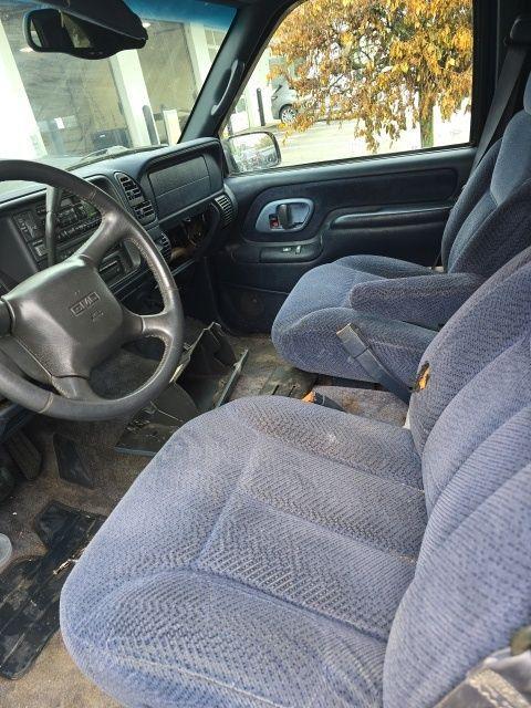 used 1999 GMC Yukon car, priced at $5,500