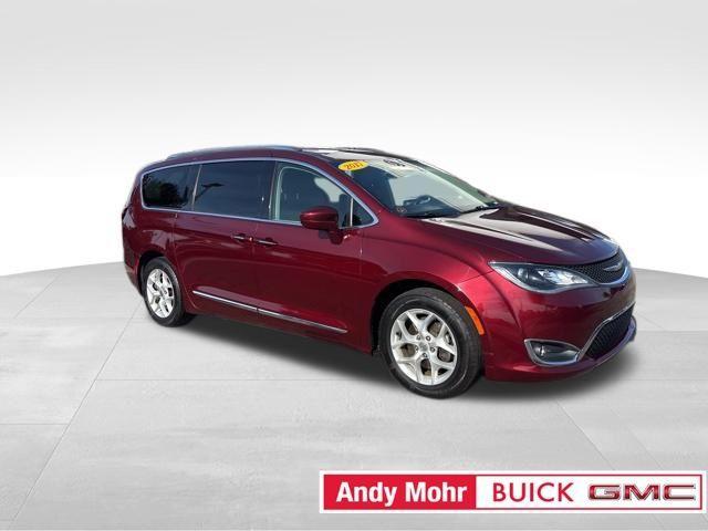 used 2017 Chrysler Pacifica car, priced at $14,124