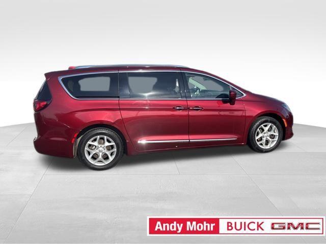 used 2017 Chrysler Pacifica car, priced at $14,124
