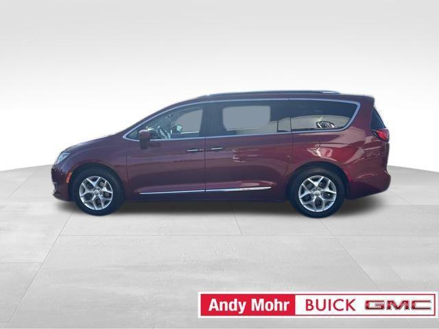 used 2017 Chrysler Pacifica car, priced at $14,124