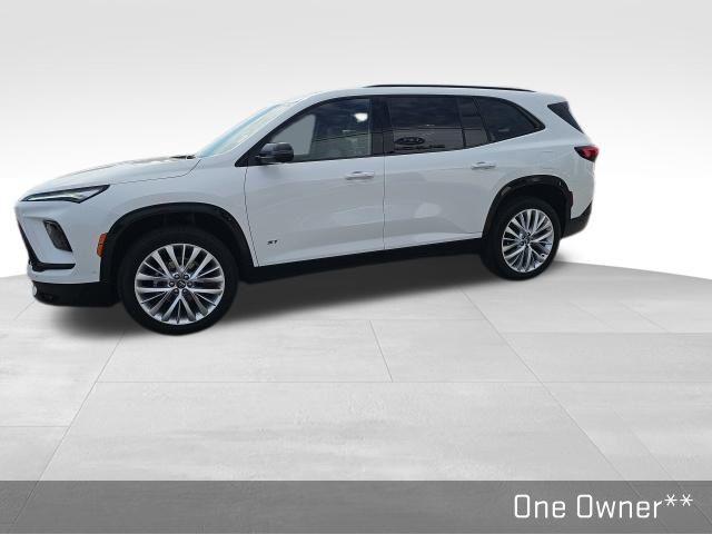 used 2025 Buick Enclave car, priced at $42,100