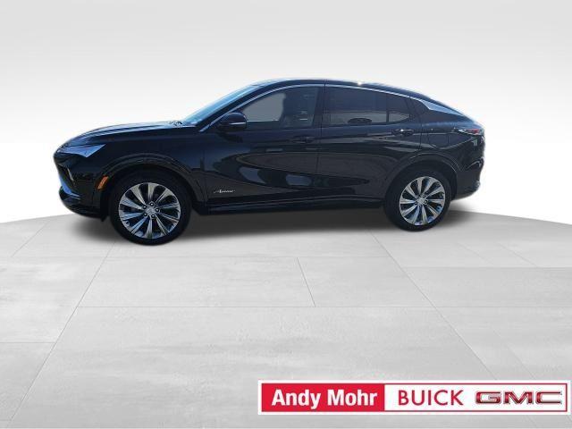 new 2025 Buick Envista car, priced at $28,576
