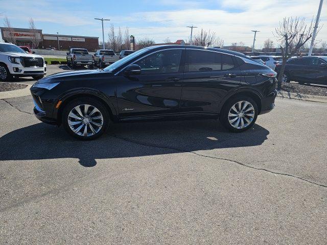 new 2025 Buick Envista car, priced at $29,709