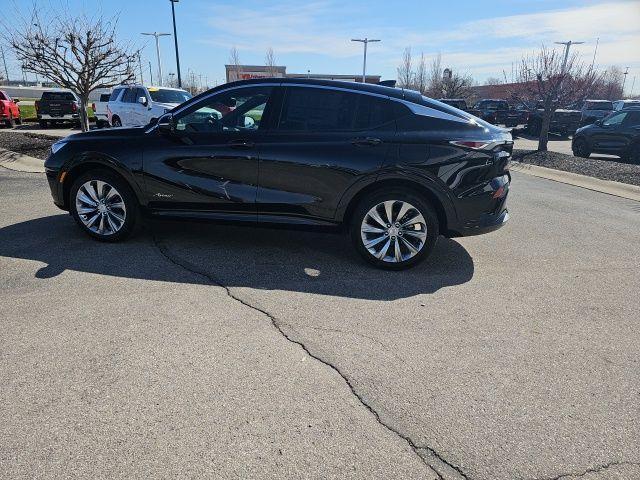 new 2025 Buick Envista car, priced at $29,709
