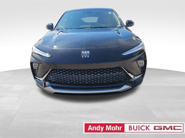 new 2025 Buick Envista car, priced at $28,576