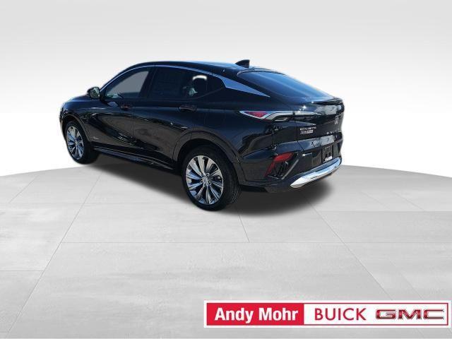 new 2025 Buick Envista car, priced at $28,576