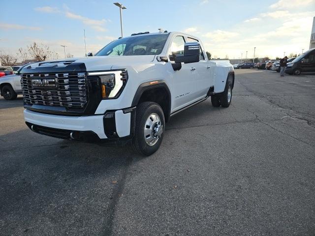 new 2025 GMC Sierra 3500 car, priced at $98,274