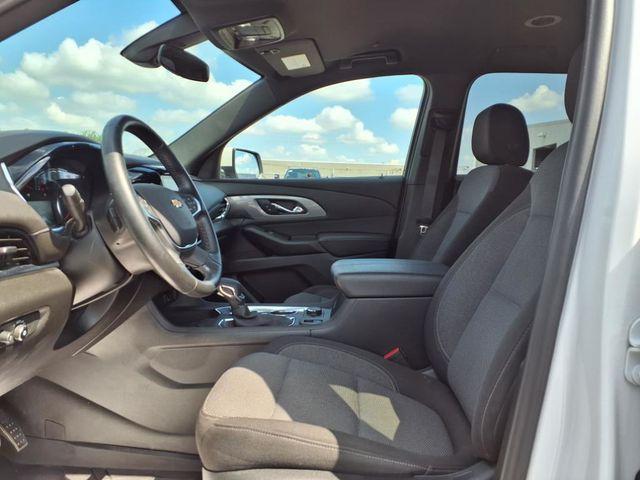 used 2023 Chevrolet Traverse car, priced at $30,900
