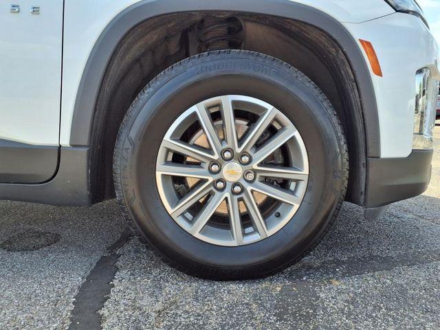 used 2023 Chevrolet Traverse car, priced at $30,900