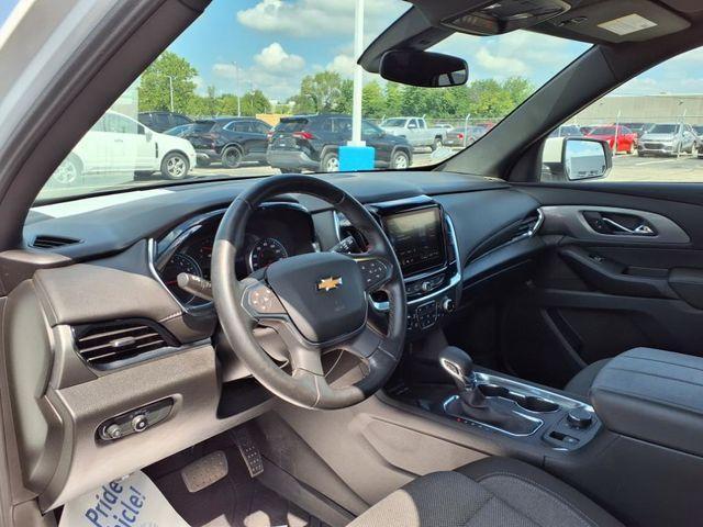 used 2023 Chevrolet Traverse car, priced at $30,900