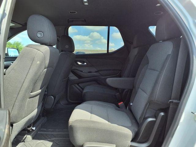 used 2023 Chevrolet Traverse car, priced at $30,900
