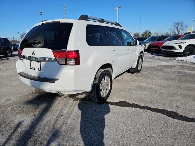 used 2011 Mitsubishi Endeavor car, priced at $4,900