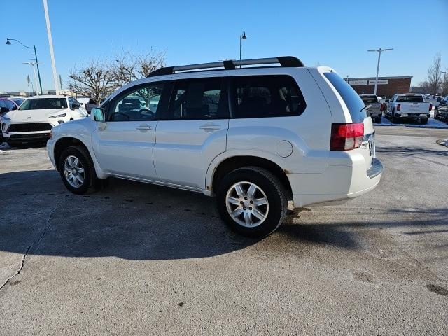 used 2011 Mitsubishi Endeavor car, priced at $4,900