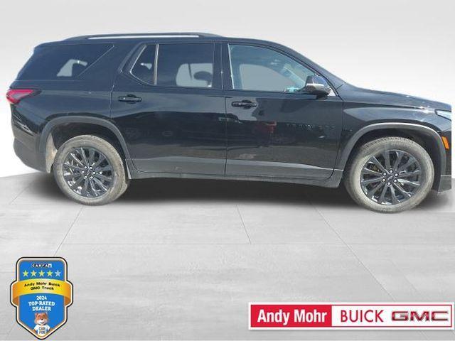 used 2023 Chevrolet Traverse car, priced at $40,302