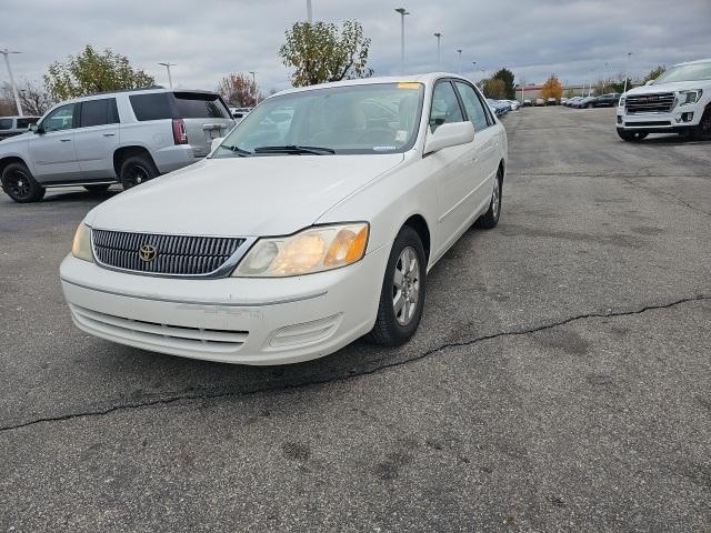 used 2000 Toyota Avalon car, priced at $3,200