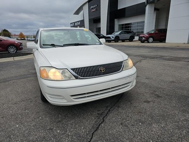 used 2000 Toyota Avalon car, priced at $3,200