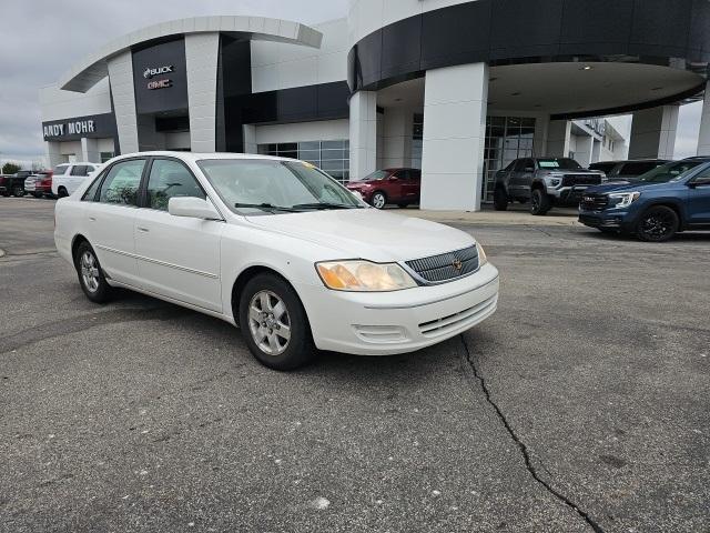 used 2000 Toyota Avalon car, priced at $3,200