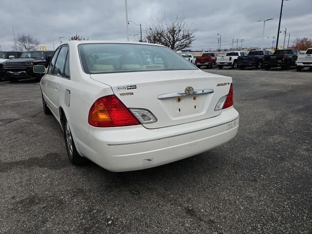 used 2000 Toyota Avalon car, priced at $3,200