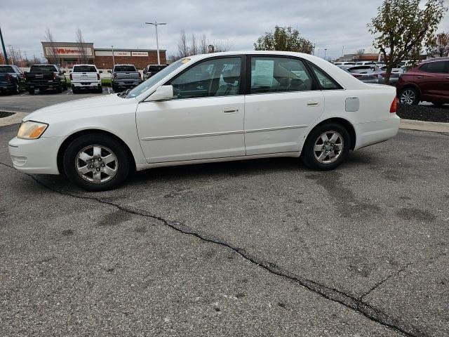 used 2000 Toyota Avalon car, priced at $3,200