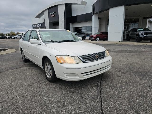 used 2000 Toyota Avalon car, priced at $3,200