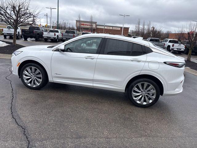 new 2025 Buick Envista car, priced at $29,568