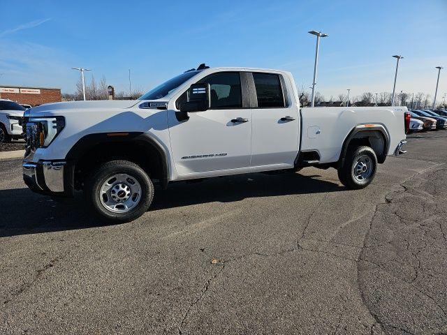 new 2025 GMC Sierra 2500 car, priced at $52,427