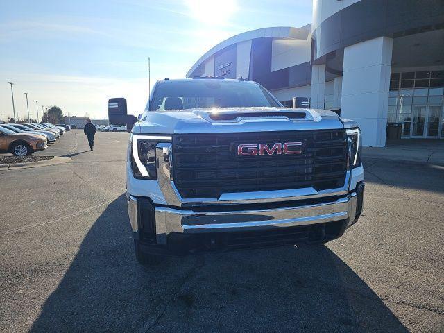 new 2025 GMC Sierra 2500 car, priced at $52,427