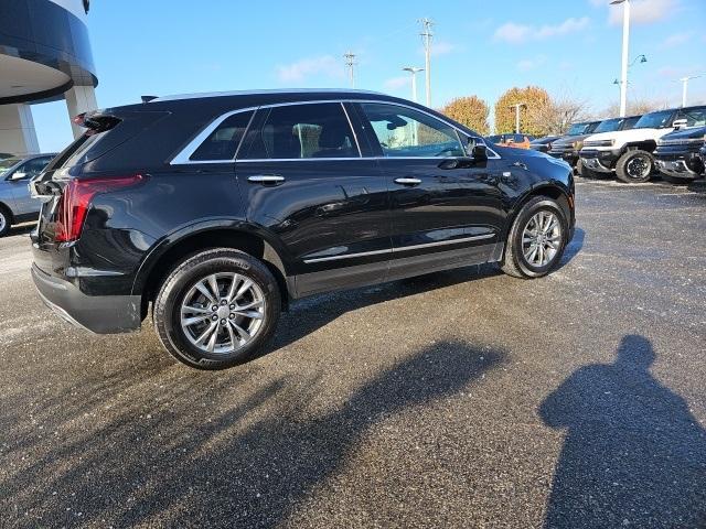 used 2021 Cadillac XT5 car, priced at $29,297