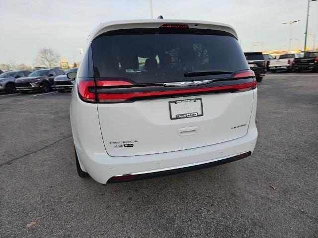 used 2023 Chrysler Pacifica car, priced at $28,950