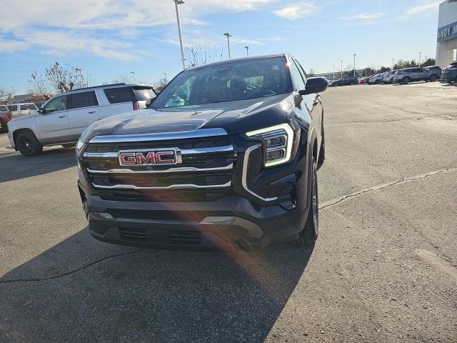 new 2025 GMC Terrain car, priced at $32,673