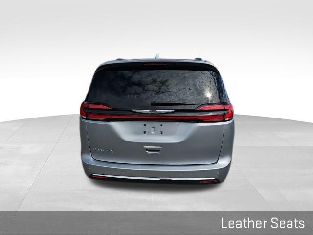used 2021 Chrysler Pacifica car, priced at $28,093