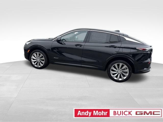 new 2025 Buick Envista car, priced at $28,576