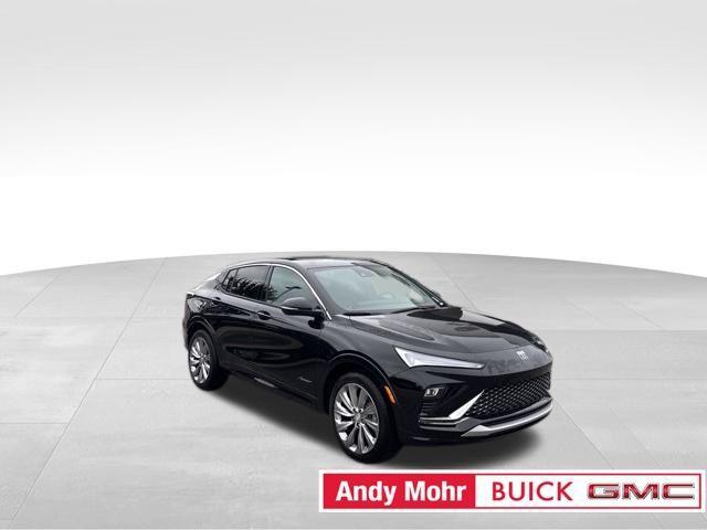 new 2025 Buick Envista car, priced at $28,576