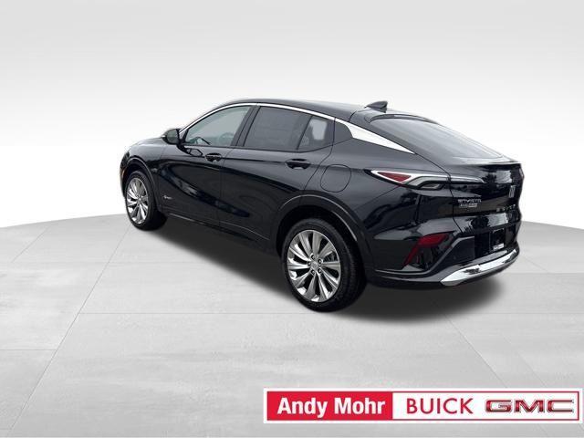 new 2025 Buick Envista car, priced at $28,576