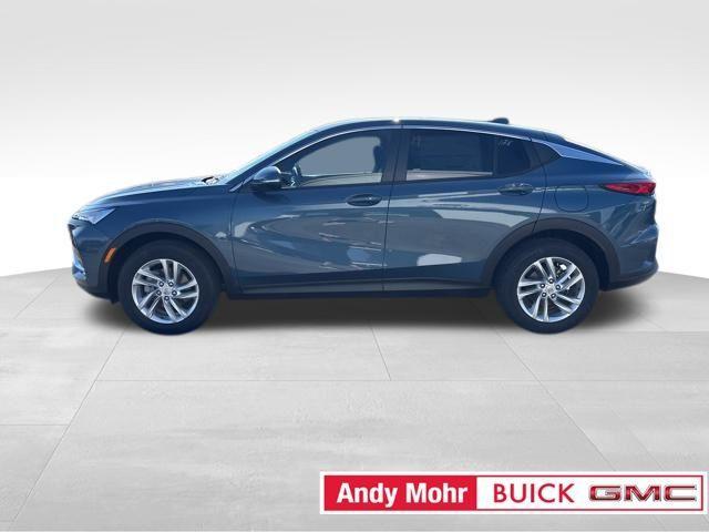 new 2025 Buick Envista car, priced at $24,874