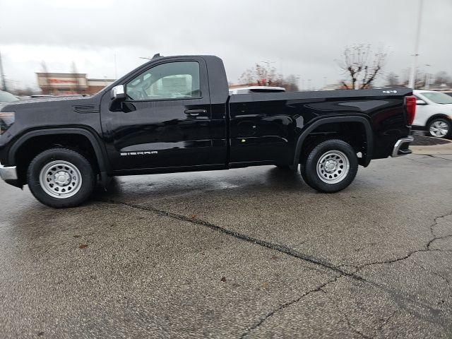 new 2025 GMC Sierra 1500 car, priced at $40,162