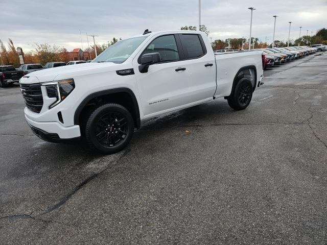 new 2025 GMC Sierra 1500 car, priced at $49,345