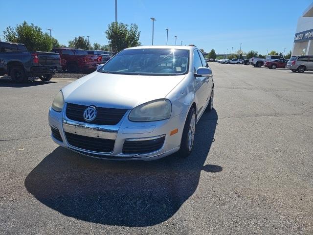 used 2005 Volkswagen Jetta car, priced at $3,275