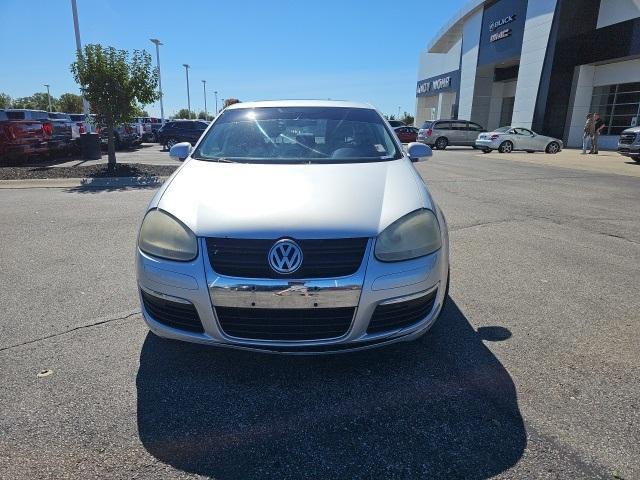 used 2005 Volkswagen Jetta car, priced at $3,275