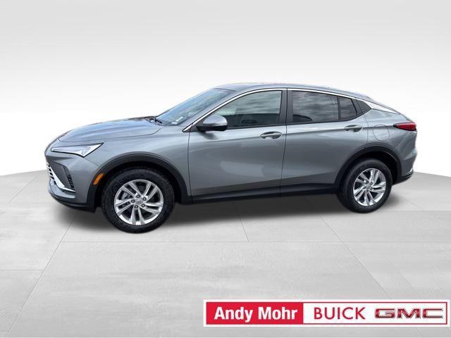 new 2025 Buick Envista car, priced at $24,072