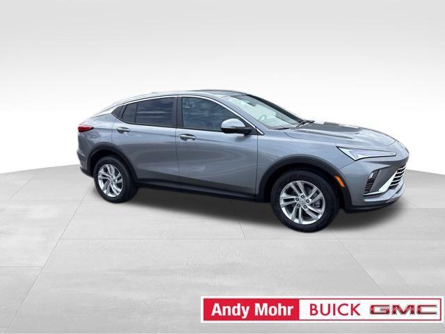 new 2025 Buick Envista car, priced at $24,072