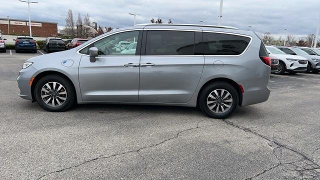 used 2021 Chrysler Pacifica Hybrid car, priced at $19,250