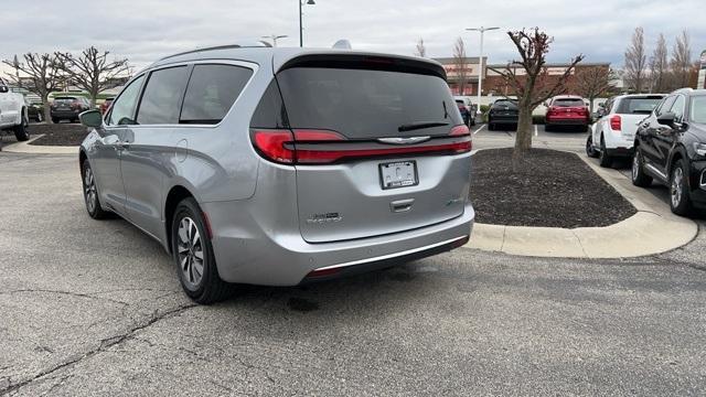used 2021 Chrysler Pacifica Hybrid car, priced at $18,700