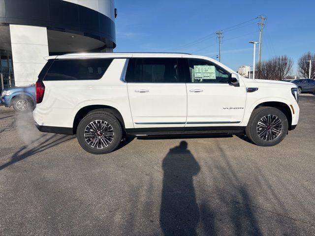 new 2025 GMC Yukon XL car, priced at $72,021