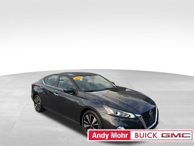 used 2022 Nissan Altima car, priced at $15,250