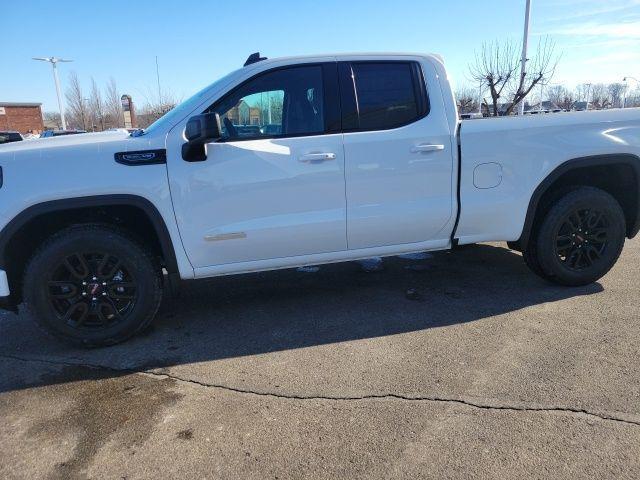 new 2025 GMC Sierra 1500 car, priced at $49,673