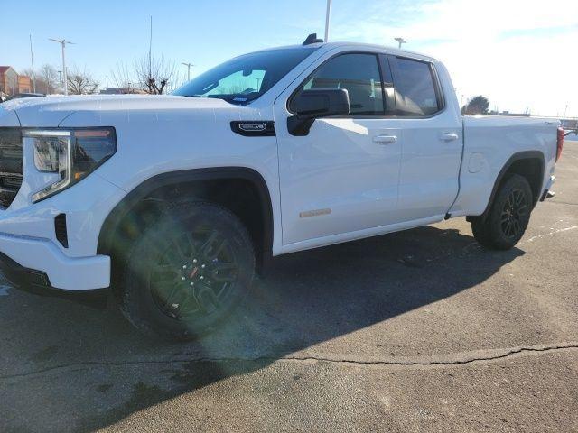 new 2025 GMC Sierra 1500 car, priced at $49,673